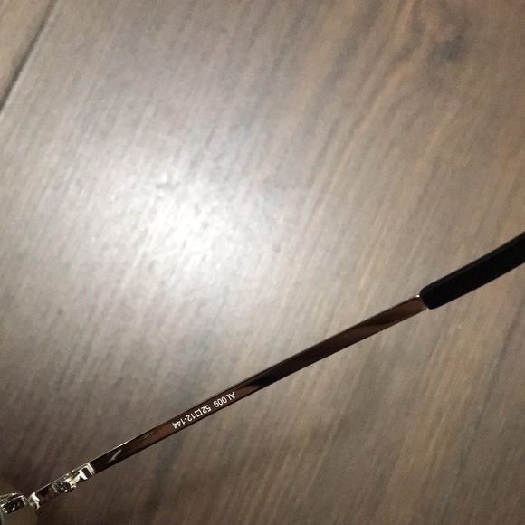 New sunglasses - Picture 3 of 4